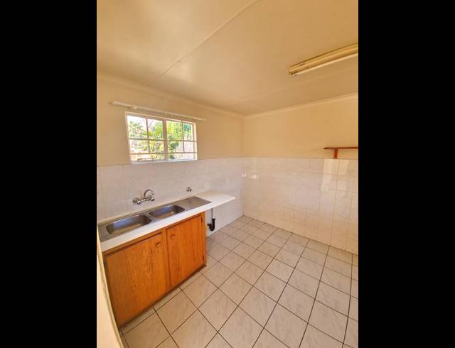 1 BEDROOM PROPERTY TO RENT IN RADIOKOP